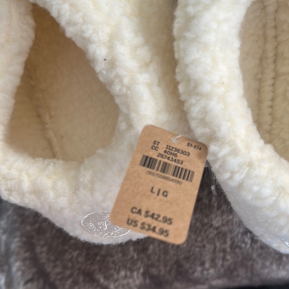 VS PINK Cream Slippers